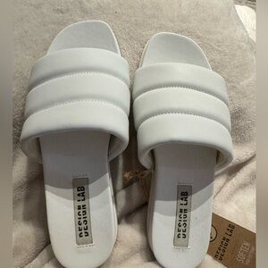 Design Lab Lord & Taylor Women's Cream Slide Slippers